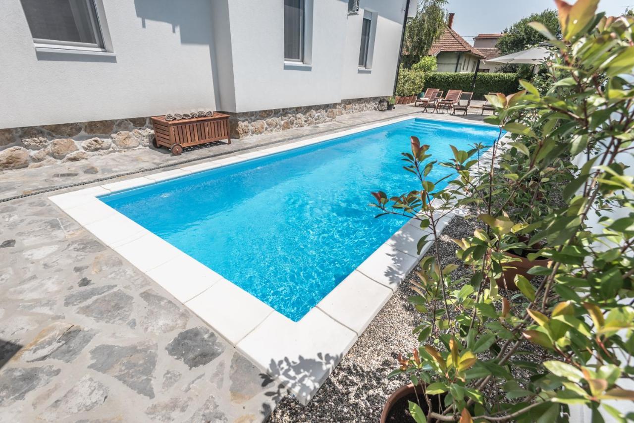 Vila Pobeda Banja Koviljača 외부 사진